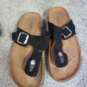 Sandals size 7